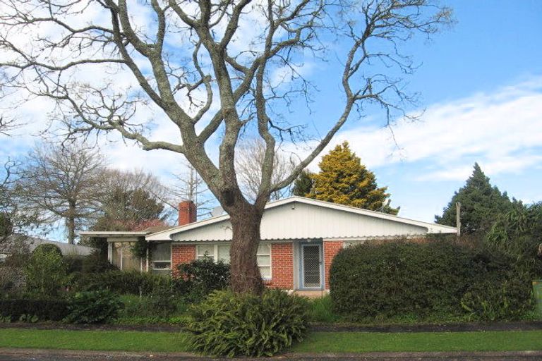 Photo of property in 4 Springfield Crescent, Enderley, Hamilton, 3214