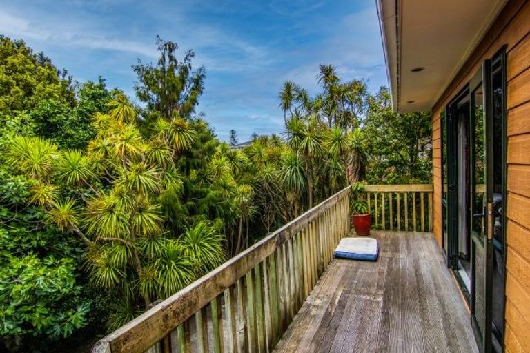 Photo of property in 2/25a Drake Street, Howick, Auckland, 2014