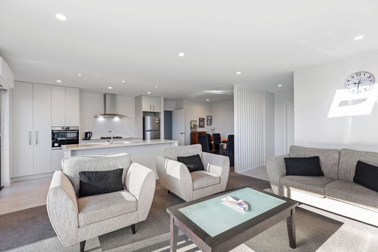 Photo of property in 42 Hinaki Street, Poike, Tauranga, 3112