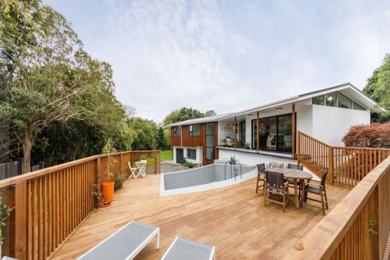 Photo of property in 24 Trent Avenue, Hokowhitu, Palmerston North, 4410