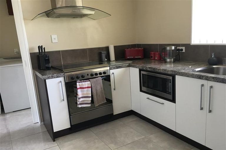 Photo of property in 17 Antonia Place, Bell Block, New Plymouth, 4312