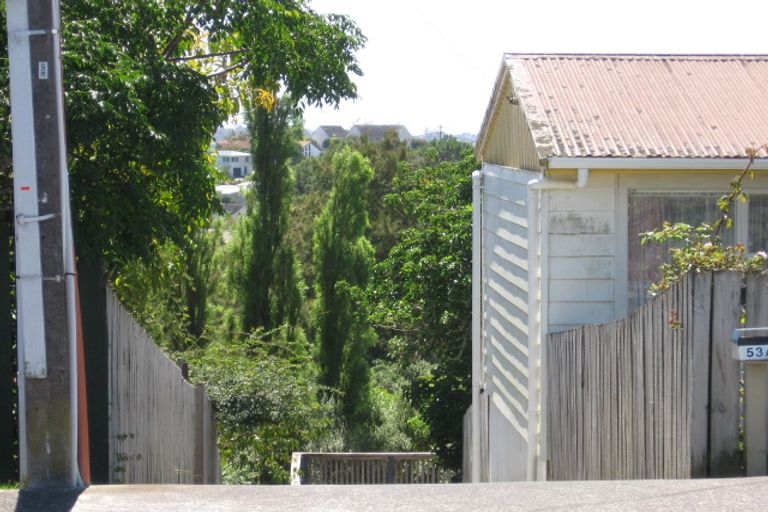 Photo of property in 2/53 Rangatira Road, Beach Haven, Auckland, 0626