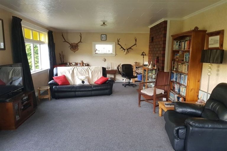 Photo of property in 677 Woodstock Road, Burnt Hill, Oxford, 7495