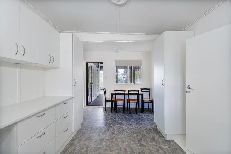 Photo of property in 24 Captain Cook Road, Cooks Beach, Whitianga, 3591