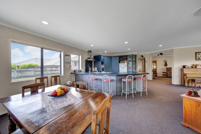 Photo of property in 7b Faber Place, Inglewood, 4330