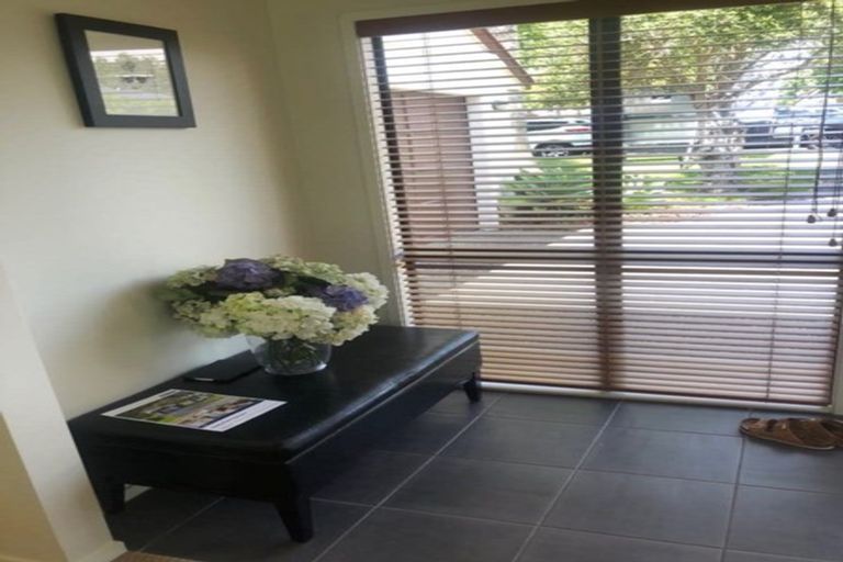 Photo of property in 20 Kristin Lane, Albany, Auckland, 0632