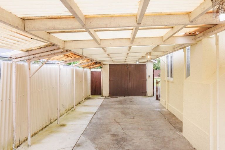 Photo of property in 43 Richmond Avenue, Takaro, Palmerston North, 4410