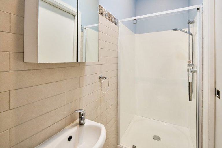 Photo of property in 29 Leighton Avenue, Waiwhetu, Lower Hutt, 5010