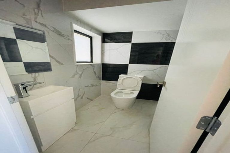 Photo of property in 187a Gray Avenue, Papatoetoe, Auckland, 2024