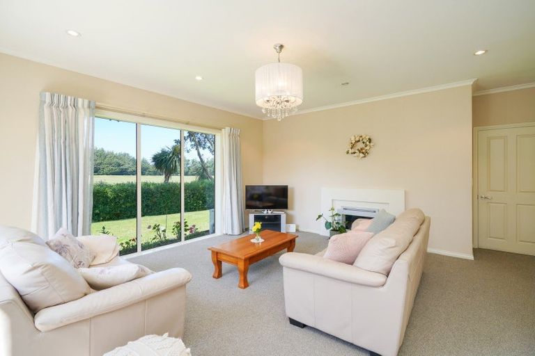 Photo of property in 64 Glenroy Park Drive, Waikiwi, Invercargill, 9810