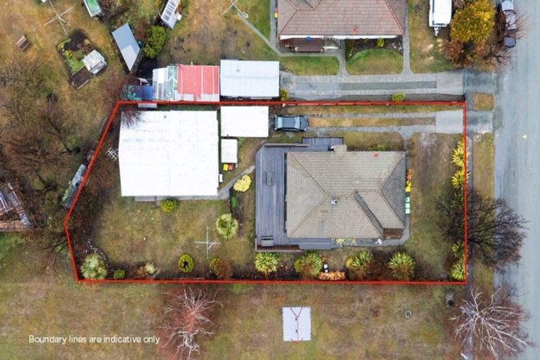 Photo of property in 13 Aorangi Crescent, Lake Tekapo, 7999