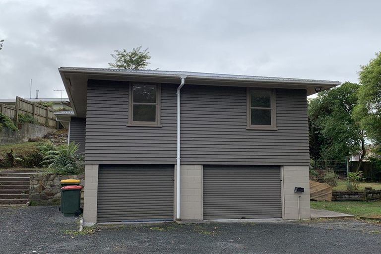 Photo of property in 8a Wharepaina Crescent, Springfield, Rotorua, 3015