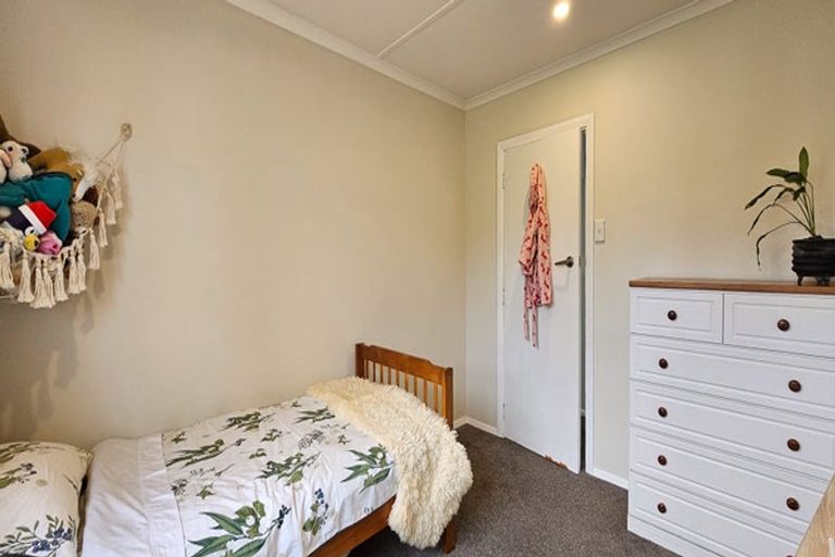 Photo of property in 11 Mcdonald Street, Brockville, Dunedin, 9011