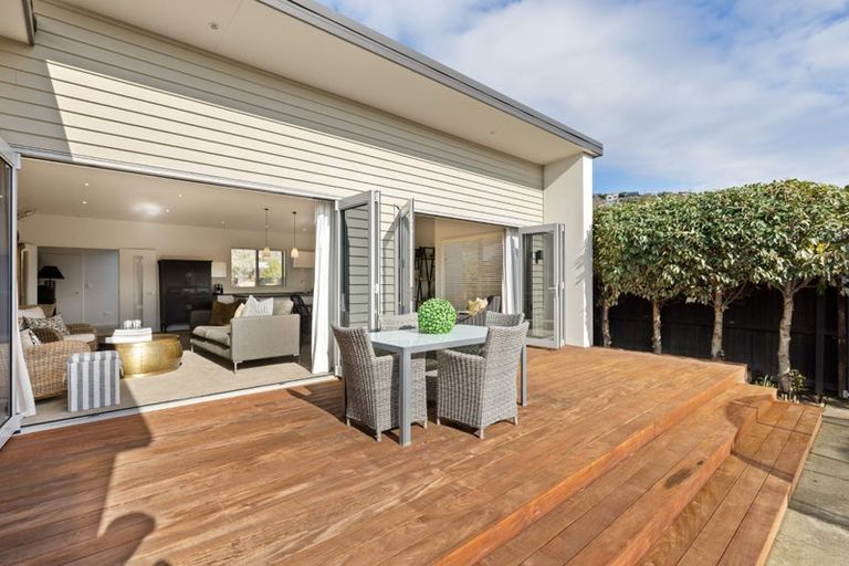 Photo of property in 1/6 Roscoe Street, Saint Martins, Christchurch, 8022