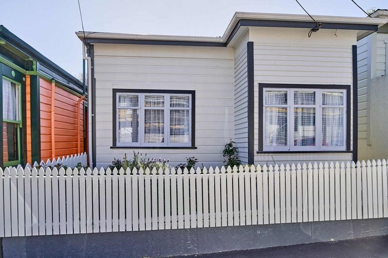 Photo of property in 17 Horner Street, Newtown, Wellington, 6021