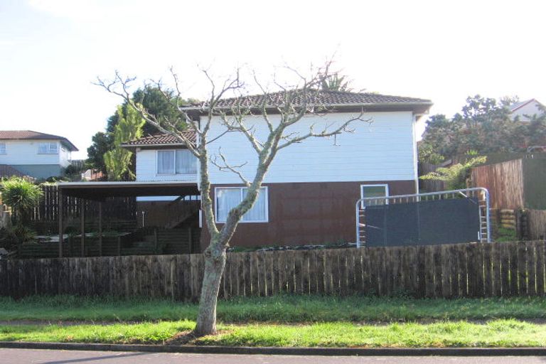 Photo of property in 28 Aronia Way, Goodwood Heights, Auckland, 2105