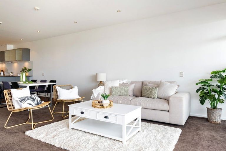 Photo of property in 306/7 Humber Street, Pandora, Napier, 4110