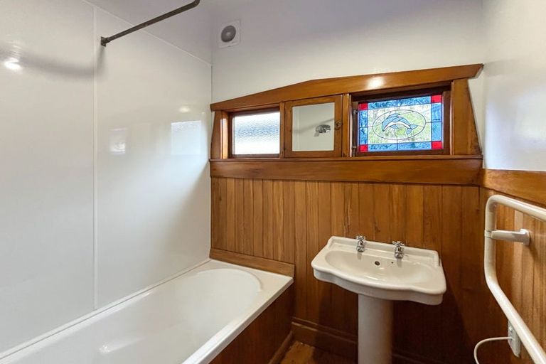 Photo of property in 2 Meadowville Avenue, Spreydon, Christchurch, 8024