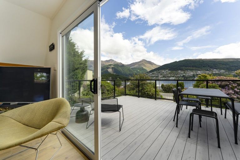 Photo of property in 696 Peninsula Road, Kelvin Heights, Queenstown, 9300
