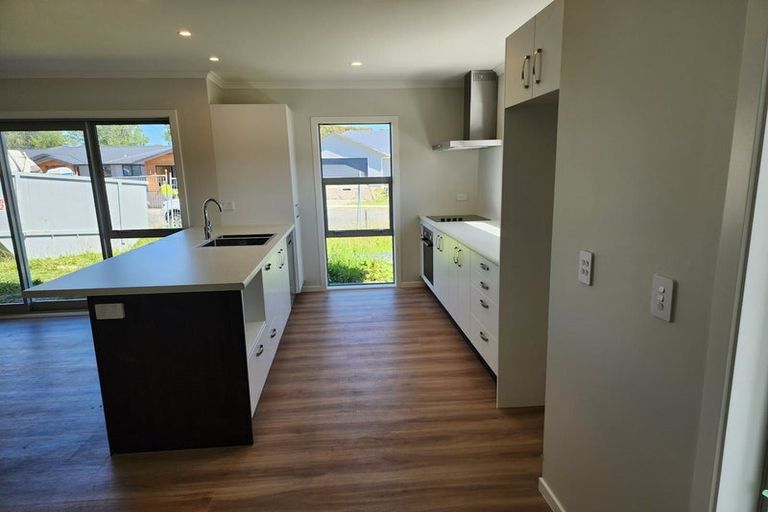 Photo of property in 11 Magnolia Place, Levin, 5510