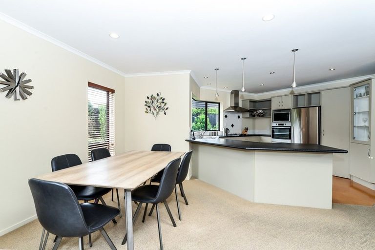 Photo of property in 6 Milbrook Place, Chartwell, Hamilton, 3210