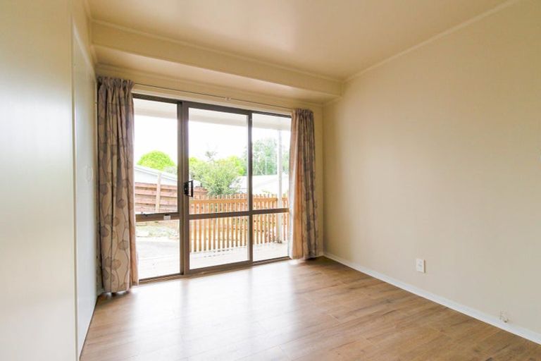 Photo of property in 6 Nearco Street, Randwick Park, Auckland, 2105