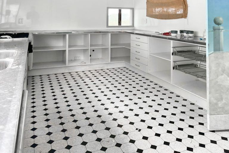 Photo of property in 337a Clarks Beach Road, Clarks Beach, Pukekohe, 2679