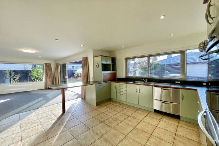 Photo of property in 2a Chateau Close, Gleniti, Timaru, 7910