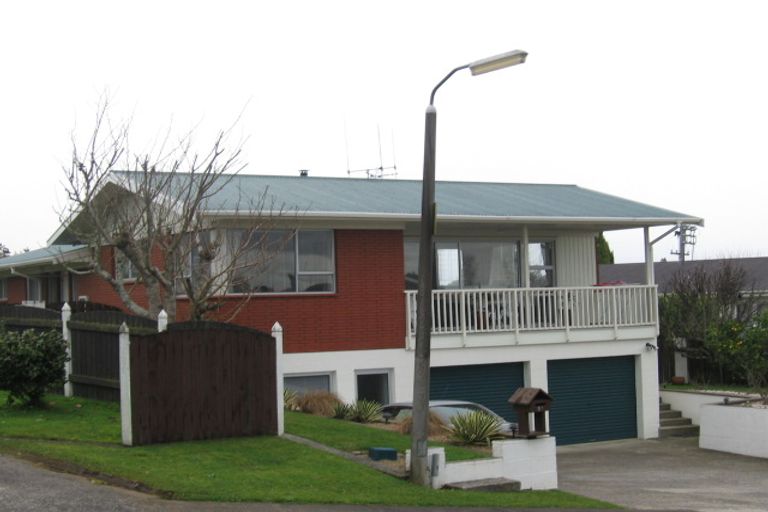 Photo of property in 51 Russleigh Drive, Dinsdale, Hamilton, 3204