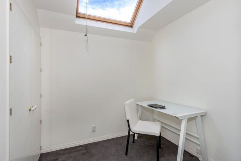 Photo of property in 2/135 Fendalton Road, Fendalton, Christchurch, 8052