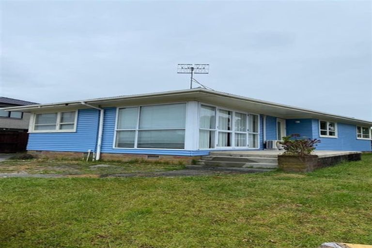 Photo of property in 30 Tiraumea Drive, Pakuranga, Auckland, 2010