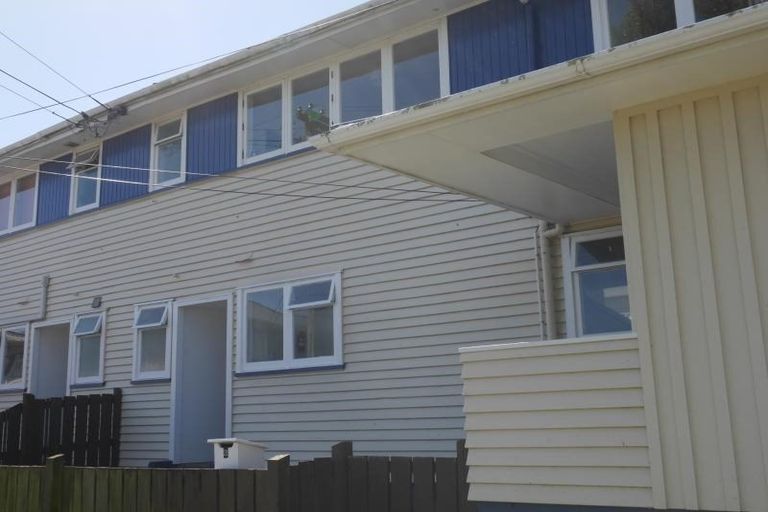 Photo of property in Silver Birch Court, 2/567u High Street, Boulcott, Lower Hutt, 5010