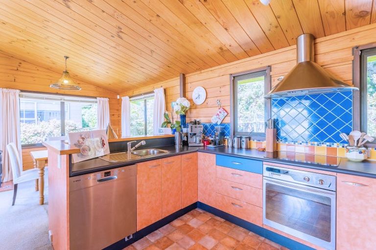 Photo of property in 33 Leeward Drive, Whitby, Porirua, 5024