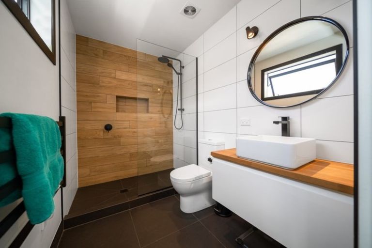 Photo of property in 28 Myles Way, Lower Shotover, Queenstown, 9304