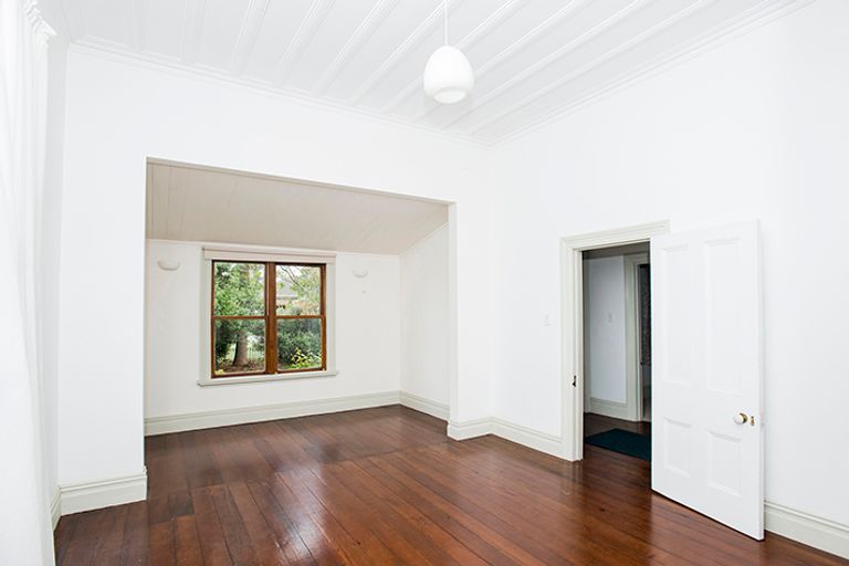 Photo of property in 12 Iranui Road, Inner Kaiti, Gisborne, 4010