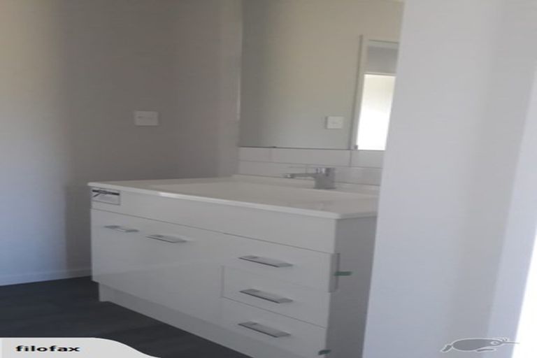 Photo of property in 115 Nixon Road, Taupaki, Henderson, 0782