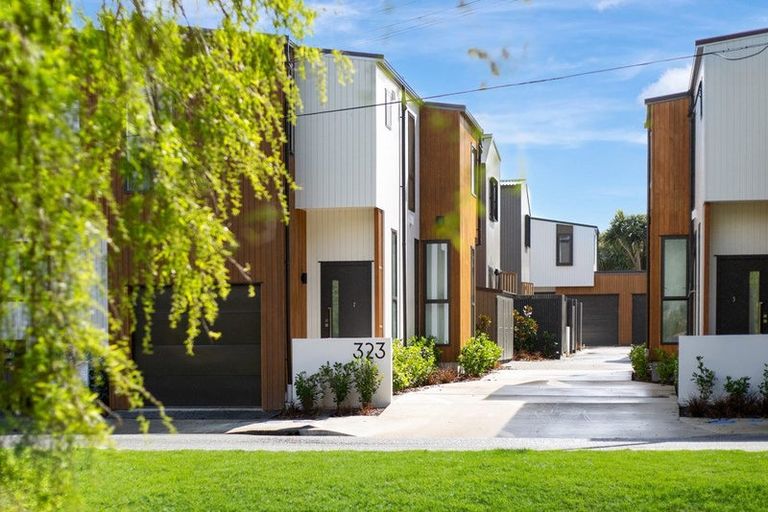 Photo of property in 10/323 Riverside Drive, Waterloo, Lower Hutt, 5011