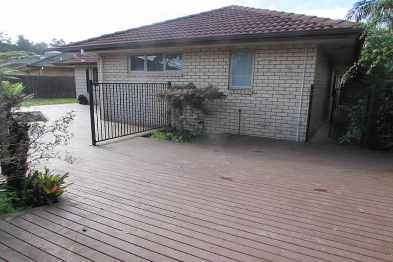 Photo of property in 60 South Kensington Way, Henderson, Auckland, 0612