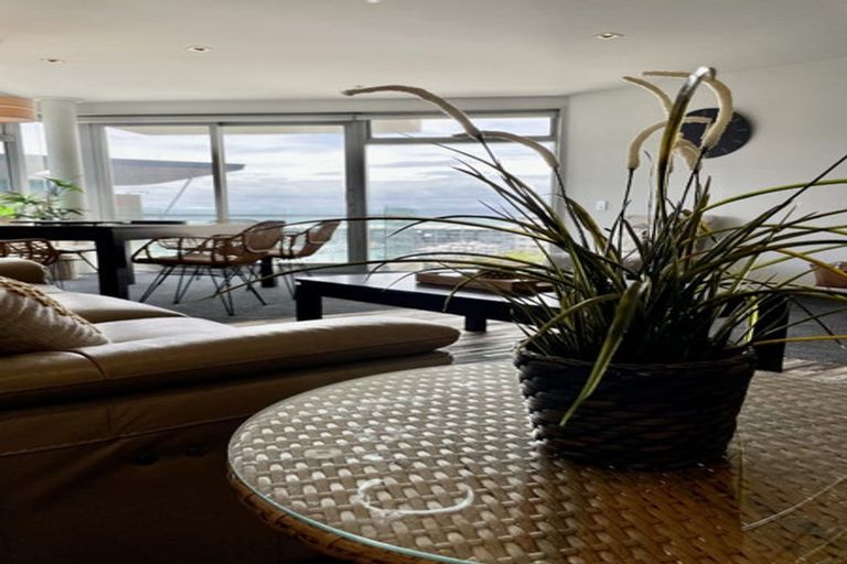 Photo of property in Piermont Apartments, 7b/82 Cable Street, Te Aro, Wellington, 6011