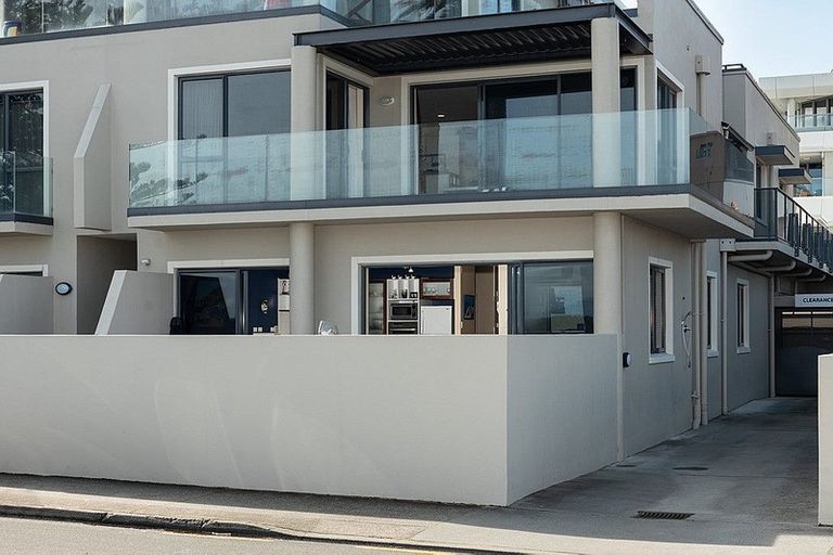 Photo of property in 2/39 The Mall, Mount Maunganui, 3116