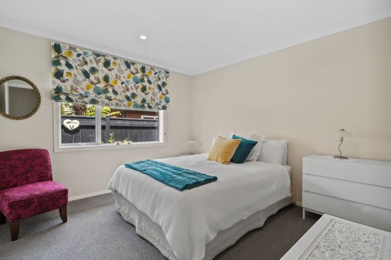 Photo of property in 4 Palmer Crescent, Silverstream, Upper Hutt, 5019