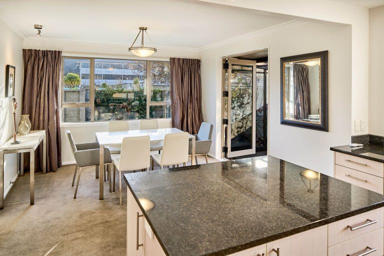 Photo of property in 1/6 Cornwall Street, Hutt Central, Lower Hutt, 5010