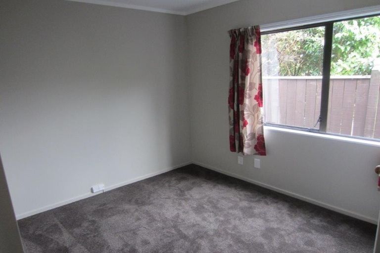 Photo of property in 36a Beauchamp Street, Tawa, Wellington, 5028