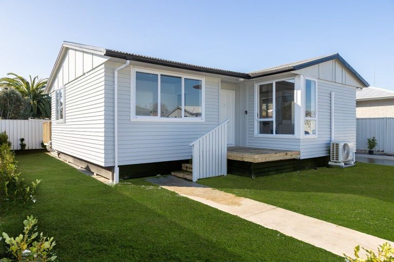 Photo of property in 32a Lipscombe Crescent, Havelock North, 4130
