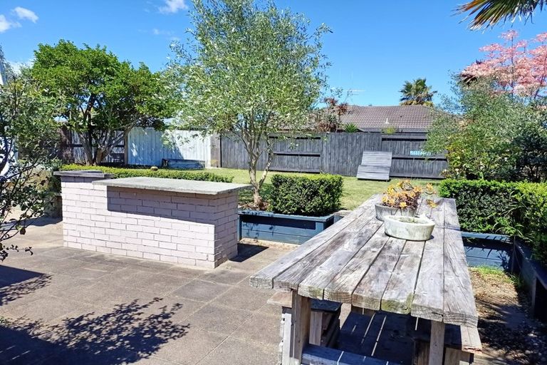 Photo of property in 42 Katerini Grove, Papamoa Beach, Papamoa, 3118