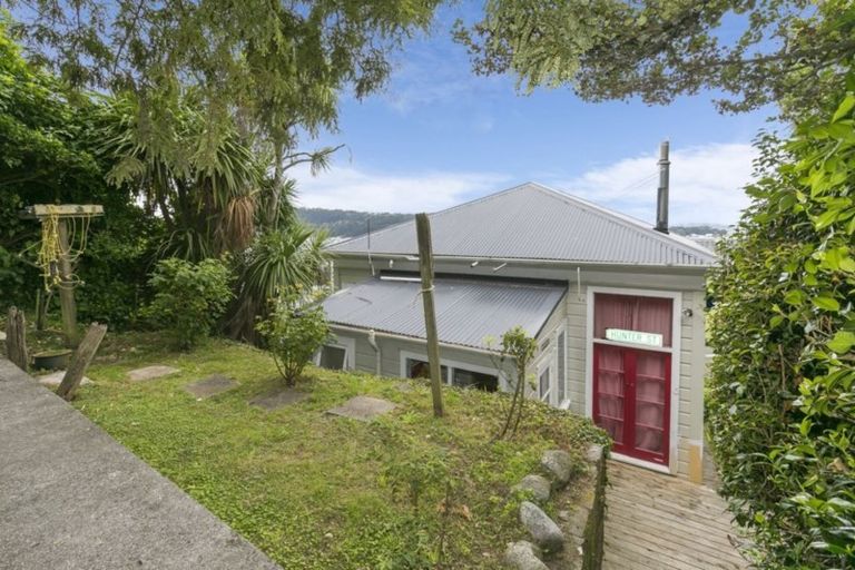 Photo of property in 88 Rolleston Street, Mount Cook, Wellington, 6021