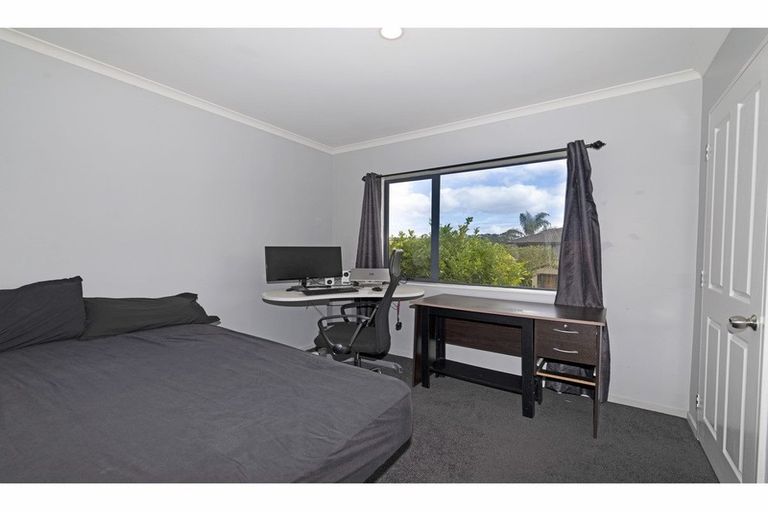 Photo of property in 29 Chadlington Avenue, Henderson, Auckland, 0612