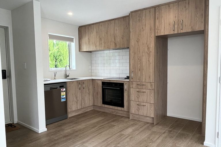 Photo of property in 3/160 Hills Road, Edgeware, Christchurch, 8013