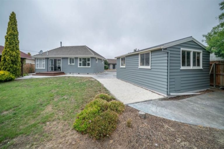 Photo of property in 17 Colac Street, Avondale, Christchurch, 8061