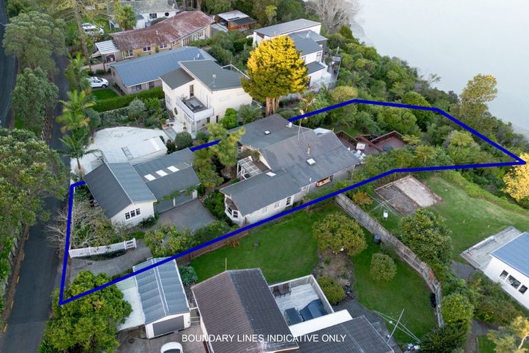 Photo of property in 23 Pohutukawa Avenue, Shelly Park, Auckland, 2014